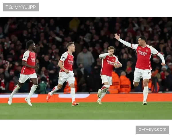 热苏斯萨卡联袂建功，助球队再显英超争冠实力