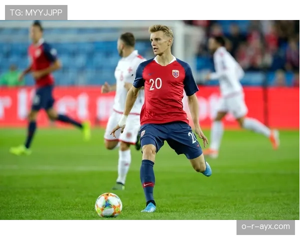 厄德高精准助攻闪耀赛场，助挪威队斩获关键胜利