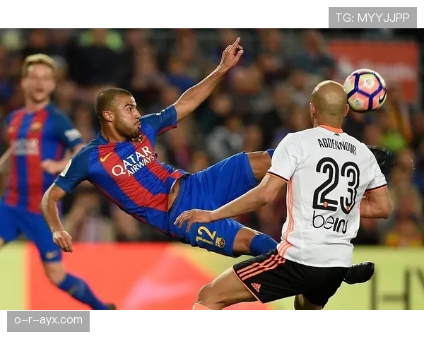 拉菲尼亚是否仅为功能型球员：战术角色与进攻参与度解析